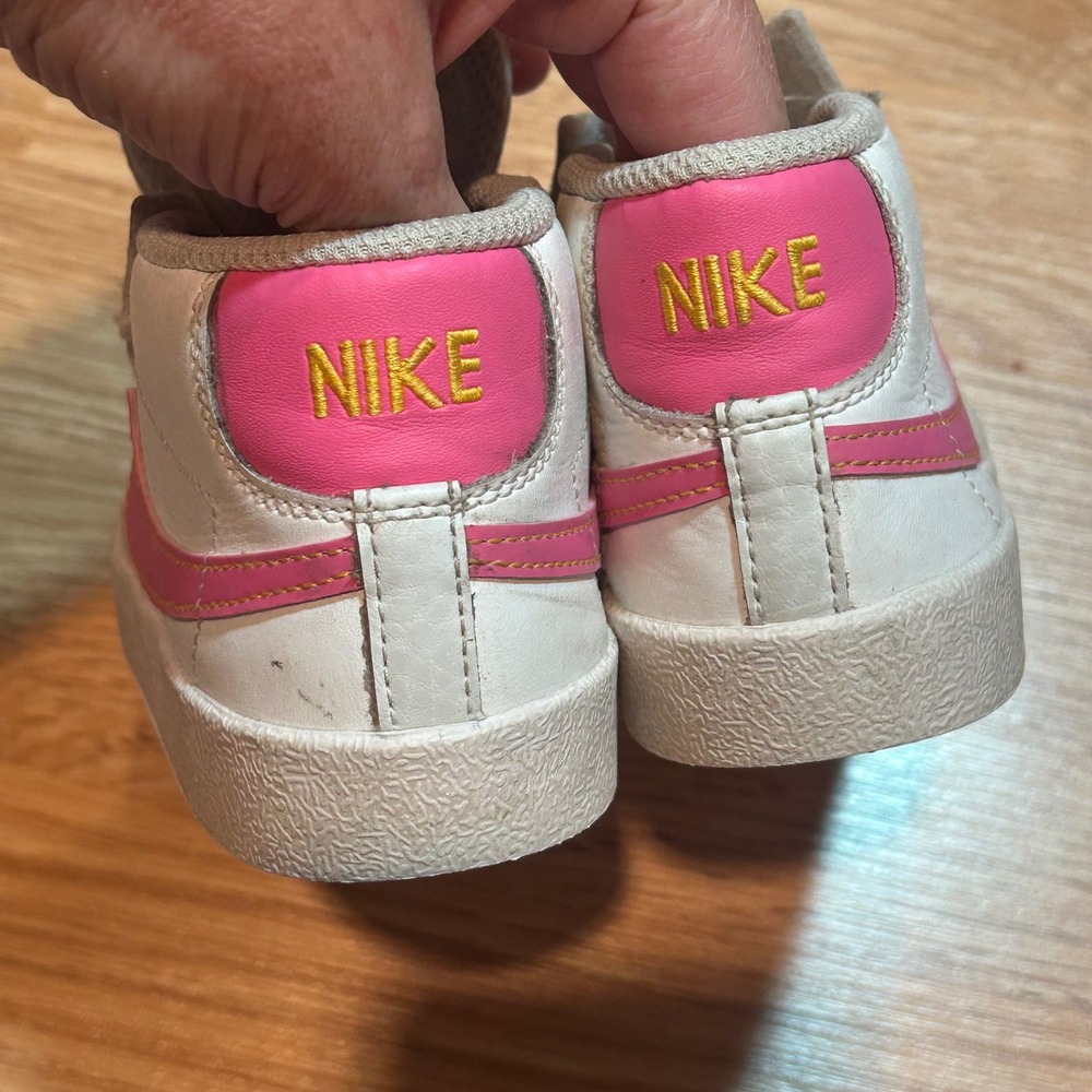 Nike Blazer Mid 77 Toddler Shoes White Pink Size 10C - Picture 4 of 6